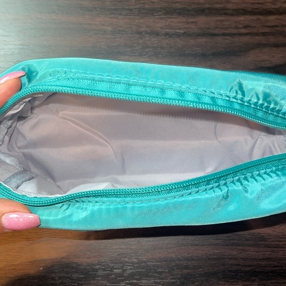 Effy Zipper Pouch - Picture 3 of 3